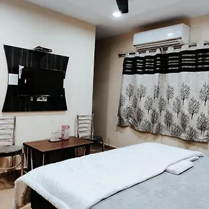 https://priyaparadiseinn.hotels-varanasi.com