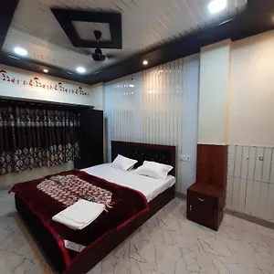 https://raghuvanshi-paying-guest-house-and-dormitory.hotels-varanasi.com
